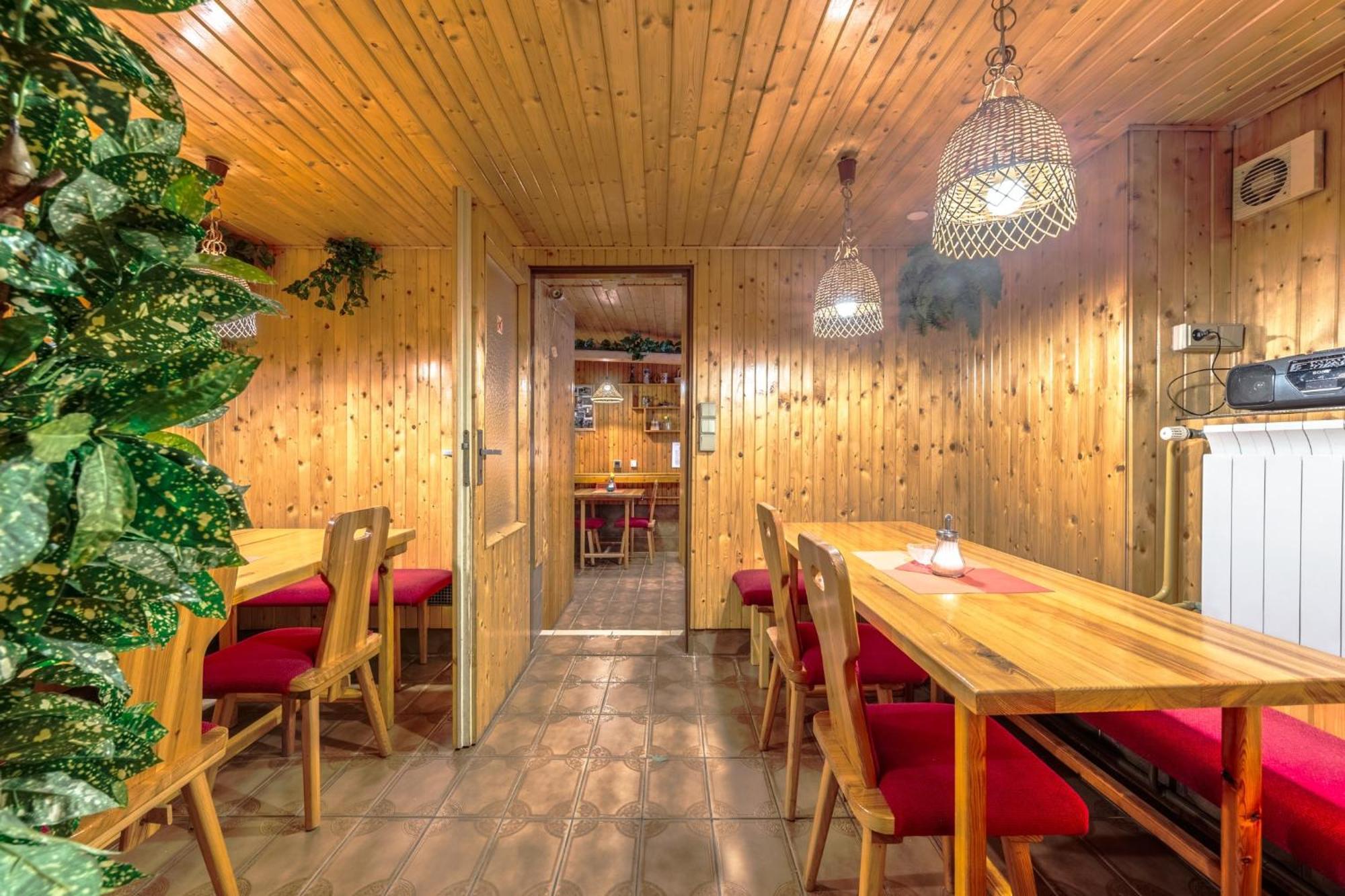 捷克贾布朗尼城 波科尔尼旅馆酒店 外观 照片